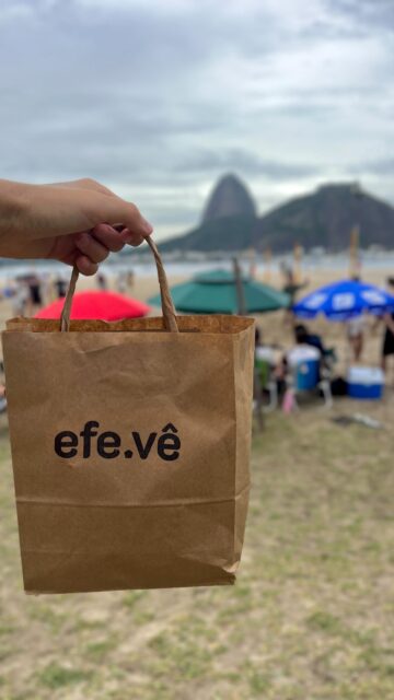 Dia de torneio no @futevoleienseada
Faça chuva, faça sol, essa parceria efe.vê e enseada da muito certo. Diazão de muita resenha, alegria e futevôlei.
Essa é a essência da efe.vê ☀️